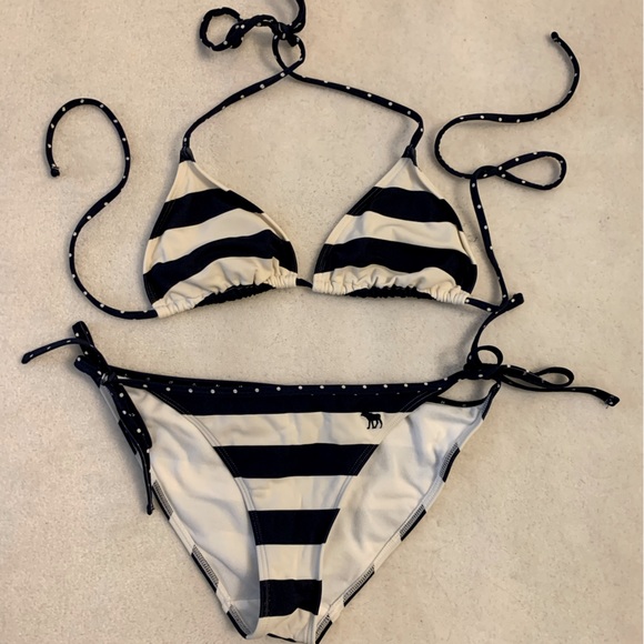 Striped Abercrombie bikini - Picture 1 of 2